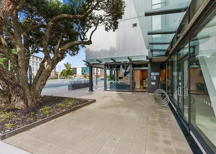 Quest Takapuna